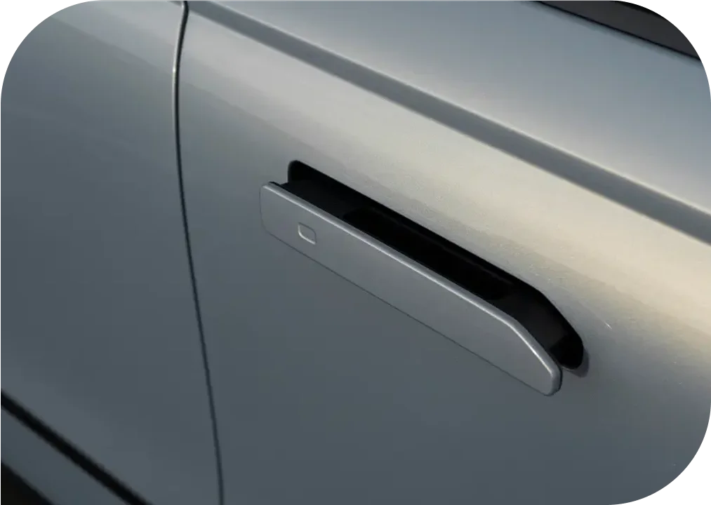 Rear control & entertainment screen